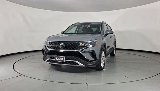 2021 • 45,856 km • Automático