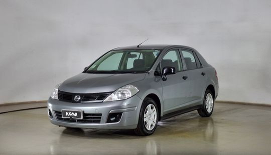 Nissan • Tiida