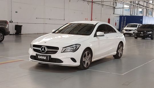 Mercedes Benz • CLA 180