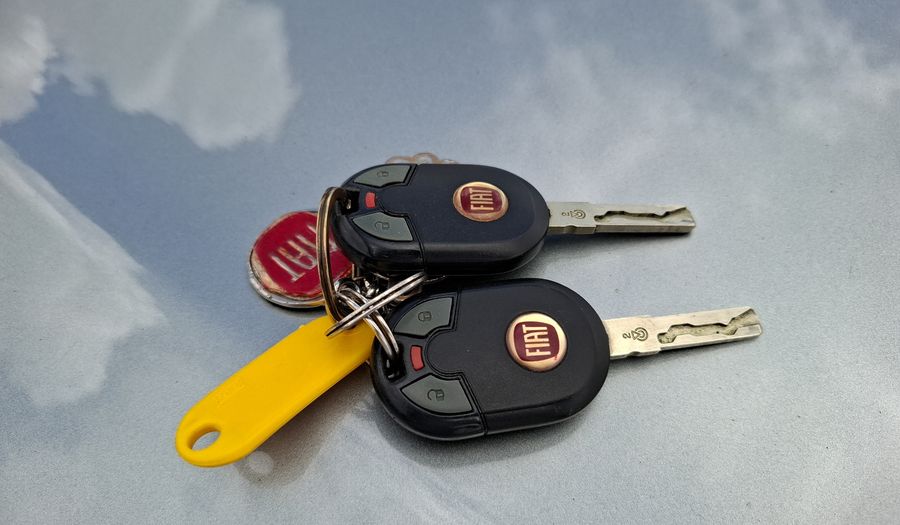 Fiat Mobi 1.0 EASY Hatchback 2017