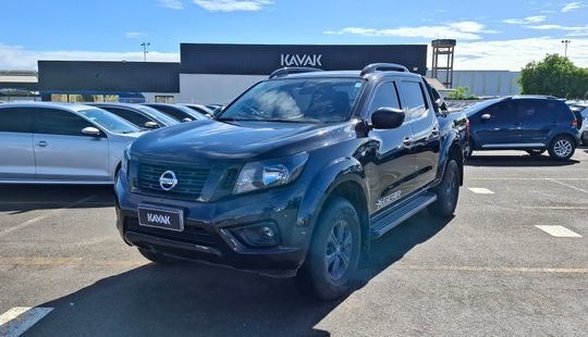 Nissan • Frontier