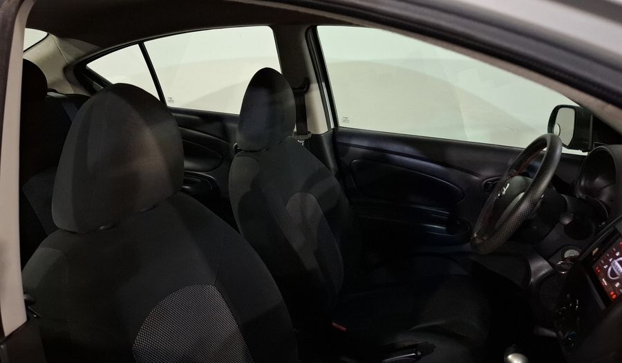 Nissan Versa 1.6 DRIVE AUTO Sedan 2018