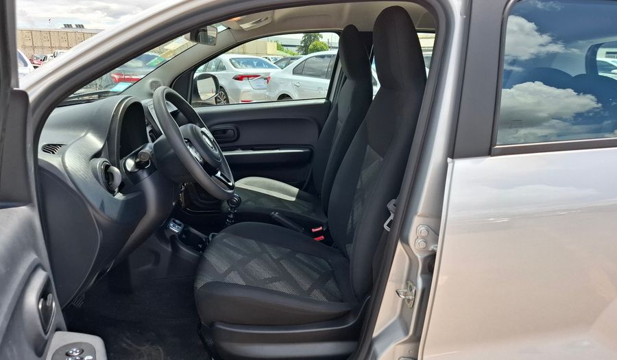 Fiat Mobi 1.0 LIKE Hatchback 2022