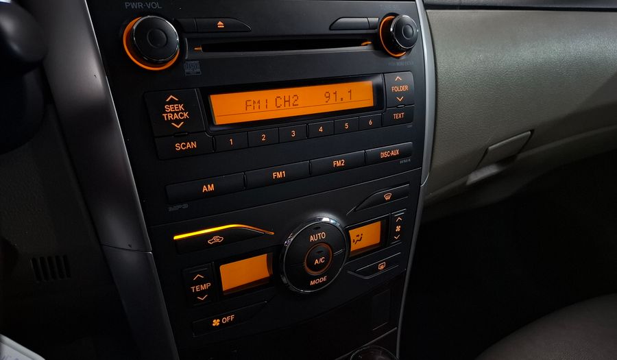 Toyota Corolla 1.8 SE-G AUTO Sedan 2013