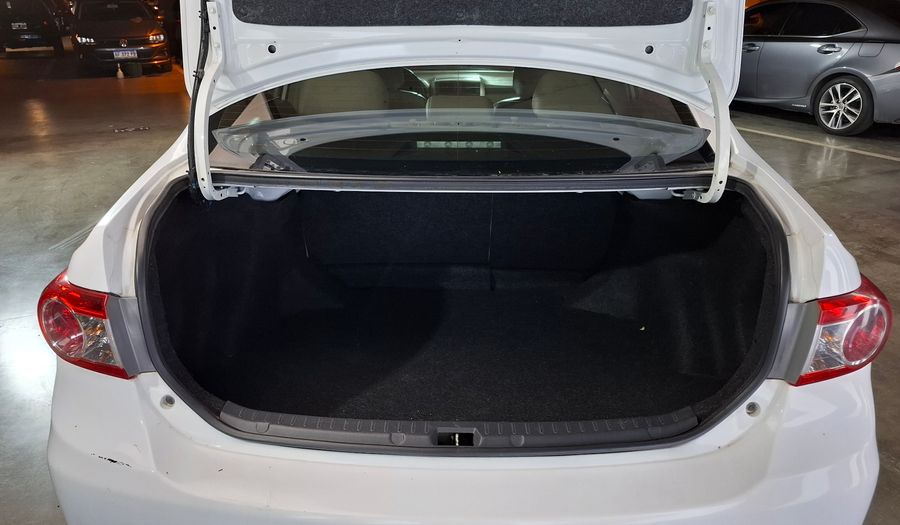 Toyota Corolla 1.8 SE-G AUTO Sedan 2013