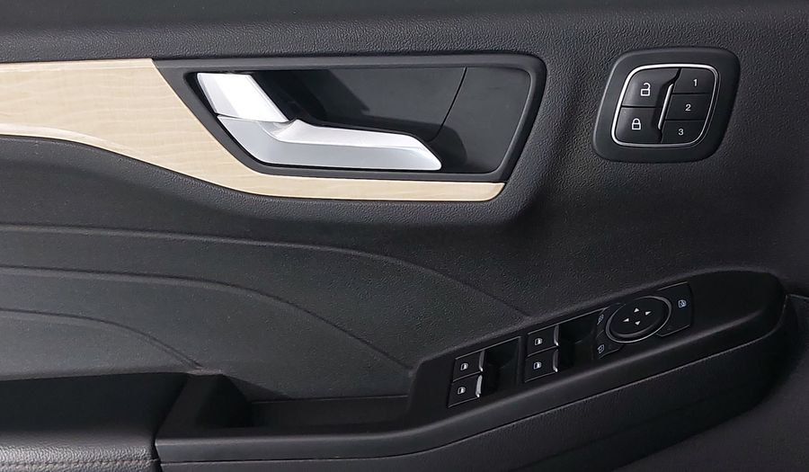 Ford Escape 2.5 HEV TITANIUM CVT Suv 2022