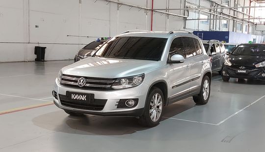 Volkswagen • Tiguan