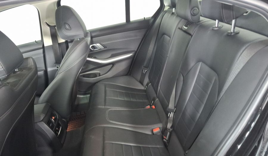 Bmw Serie 3 2.0 330I AUTO Sedan 2021