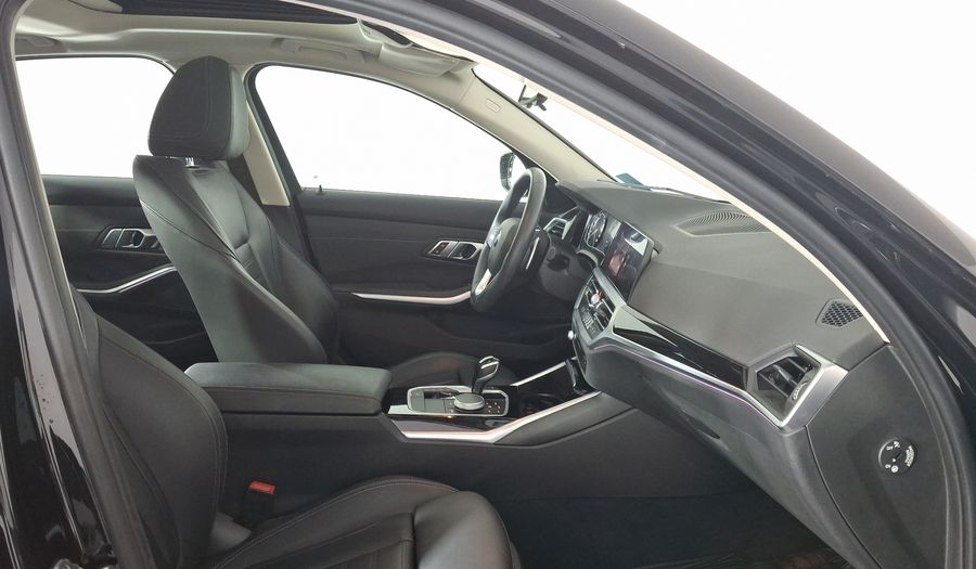 Bmw Serie 3 2.0 330I AUTO Sedan 2021