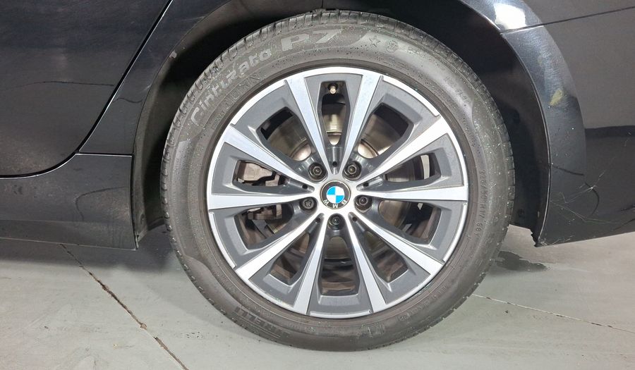 Bmw Serie 3 2.0 330I AUTO Sedan 2021