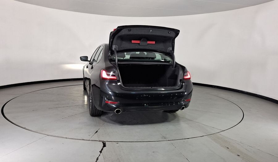 Bmw Serie 3 2.0 330I AUTO Sedan 2021