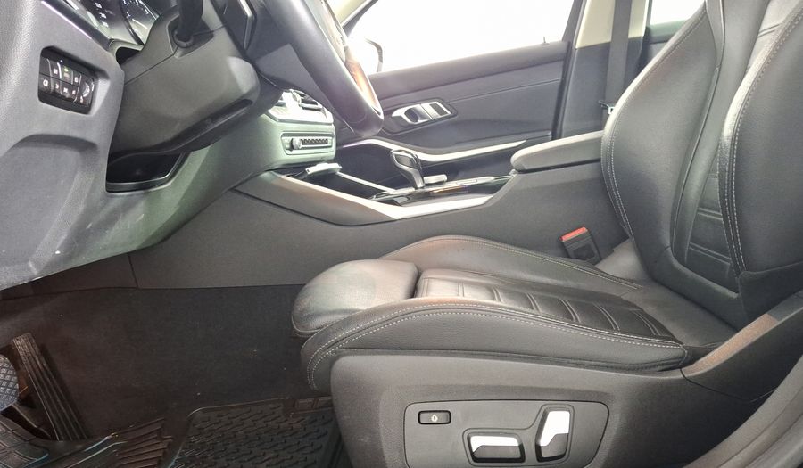 Bmw Serie 3 2.0 330I AUTO Sedan 2021