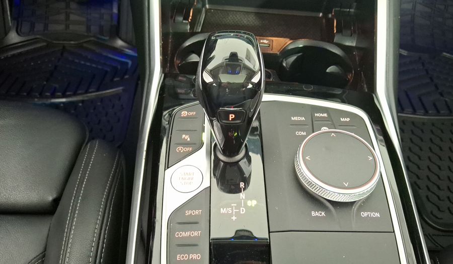 Bmw Serie 3 2.0 330I AUTO Sedan 2021