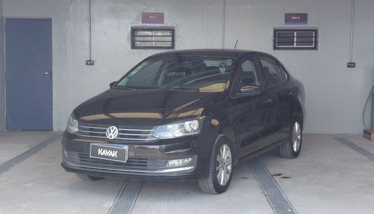 Volkswagen • Polo