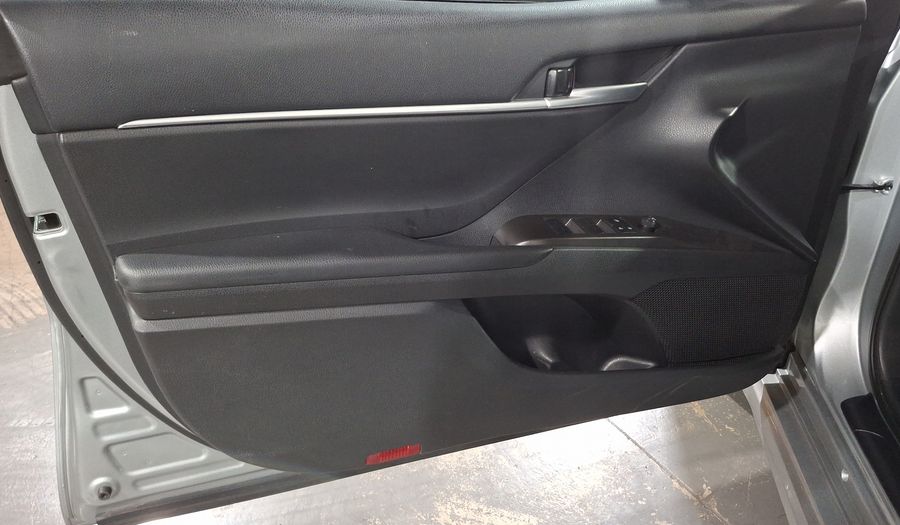 Toyota Camry 2.5 HEV SE AUTO Sedan 2024