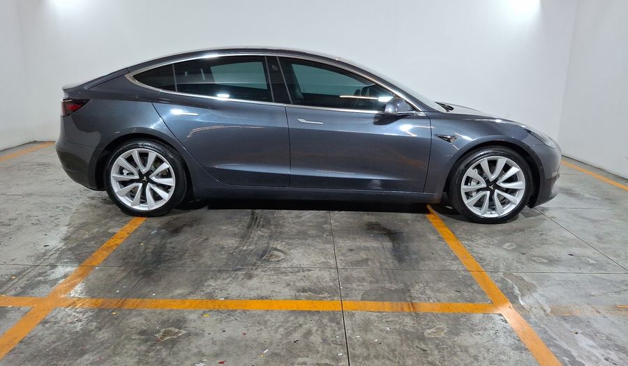 Tesla Model 3 LONG RANGE 4WD Sedan 2020