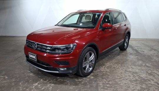 Volkswagen • Tiguan