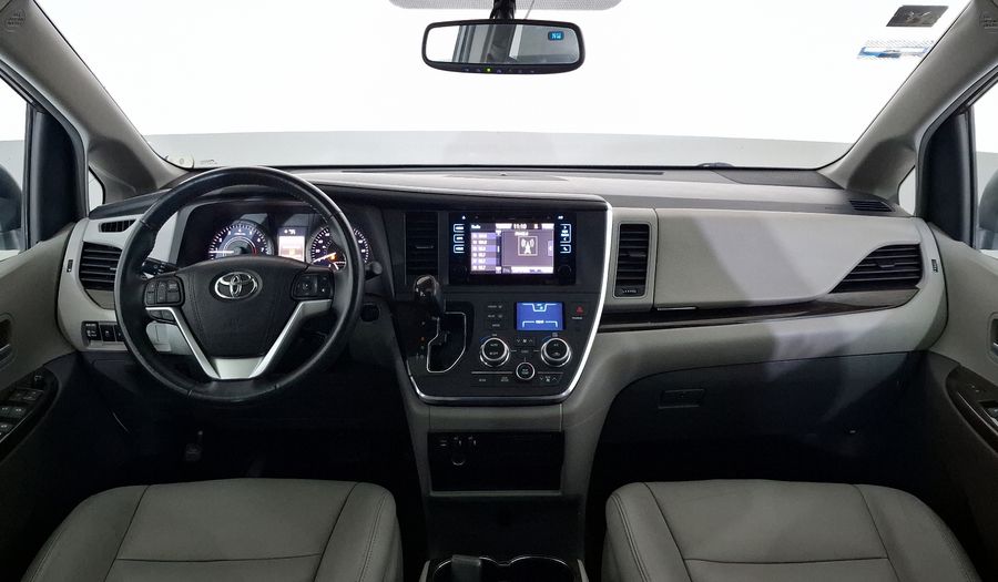Toyota Sienna 3.5 XLE PIEL AT Minivan 2015