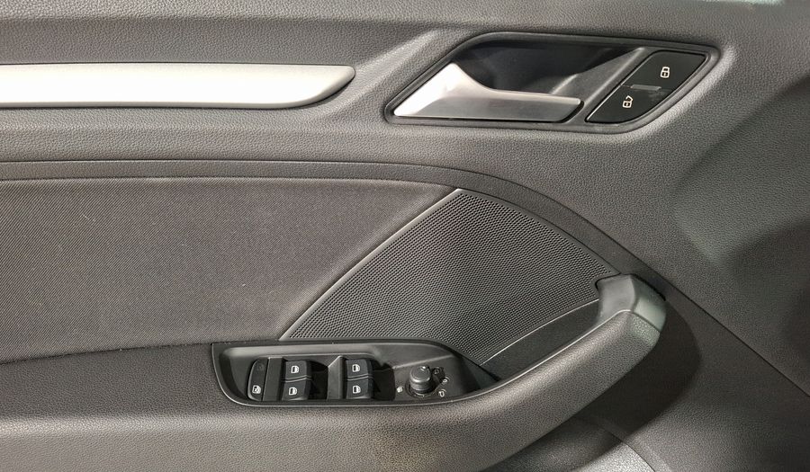 Audi A3 1.4 TFSI AMBIENTE S TRONIC Hatchback 2016