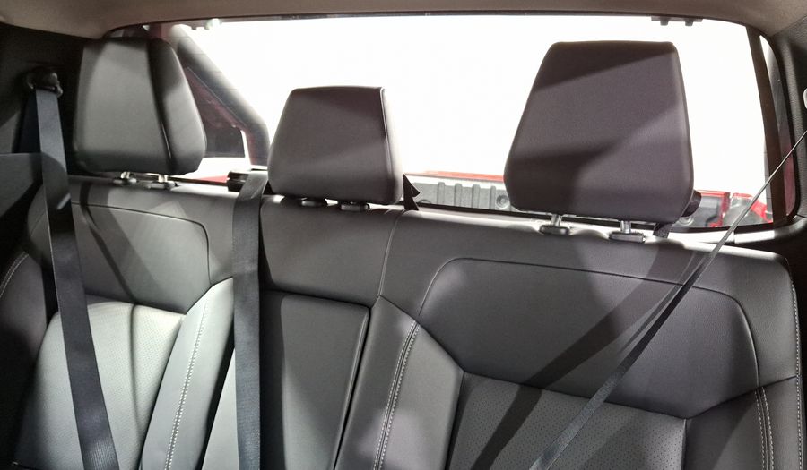 Mitsubishi L200 2.4 GLS LIMITED DIESEL AUTO 4WD Pickup 2025