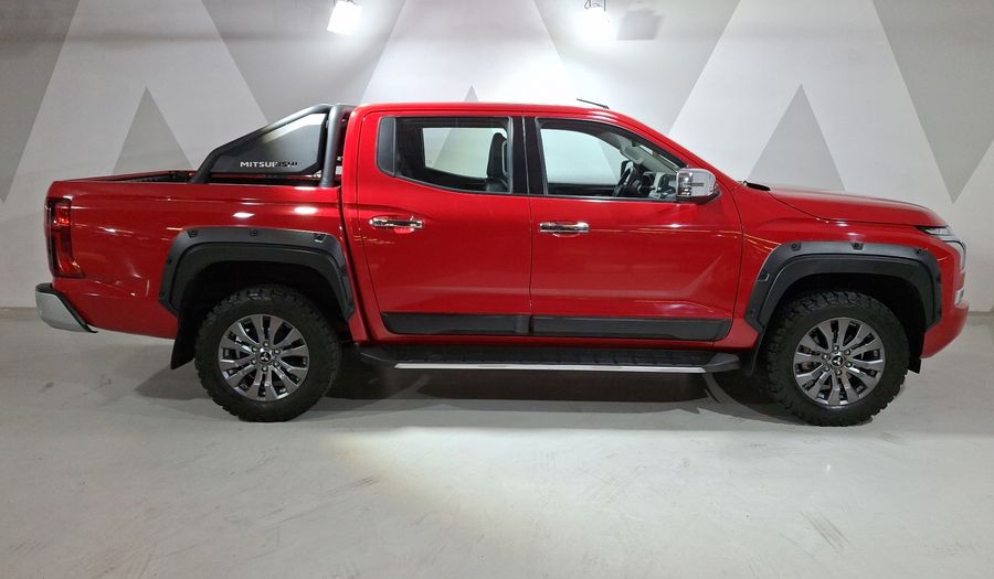 Mitsubishi L200 2.4 GLS LIMITED DIESEL AUTO 4WD Pickup 2025