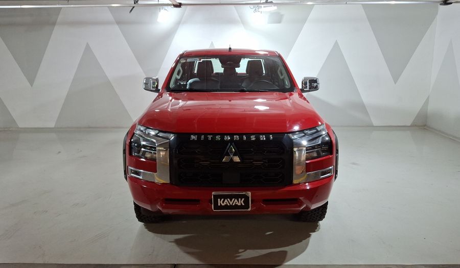 Mitsubishi L200 2.4 GLS LIMITED DIESEL AUTO 4WD Pickup 2025