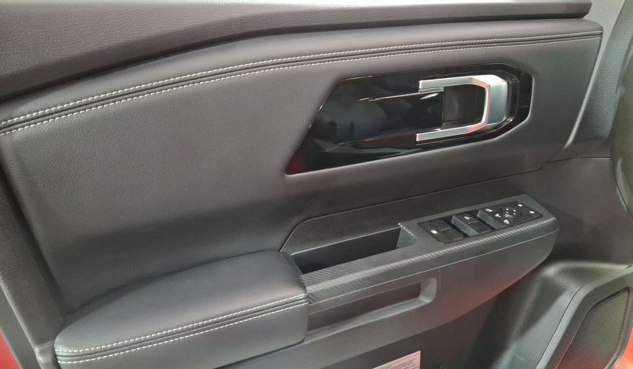 Mitsubishi L200 2.4 GLS LIMITED DIESEL AUTO 4WD Pickup 2025