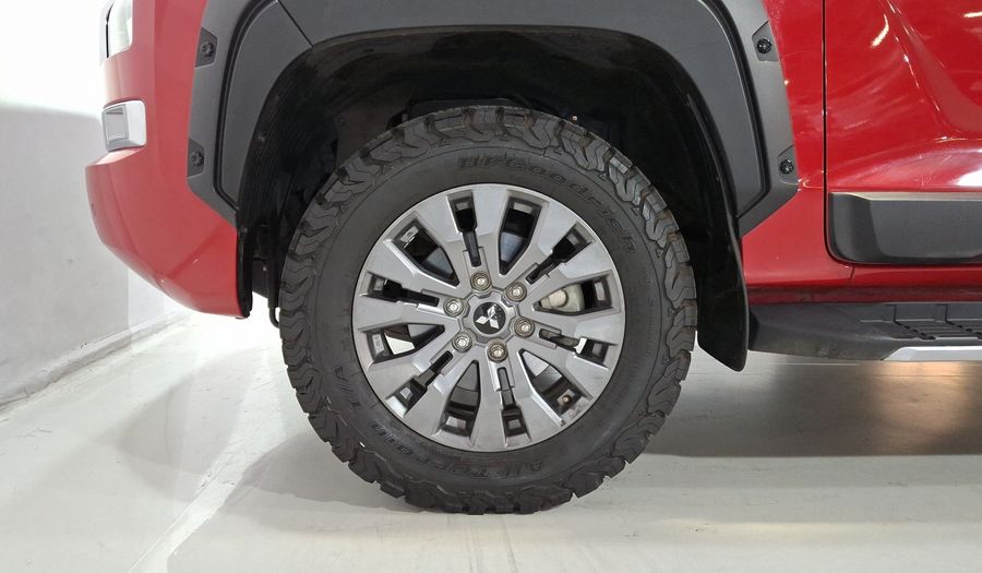 Mitsubishi L200 2.4 GLS LIMITED DIESEL AUTO 4WD Pickup 2025