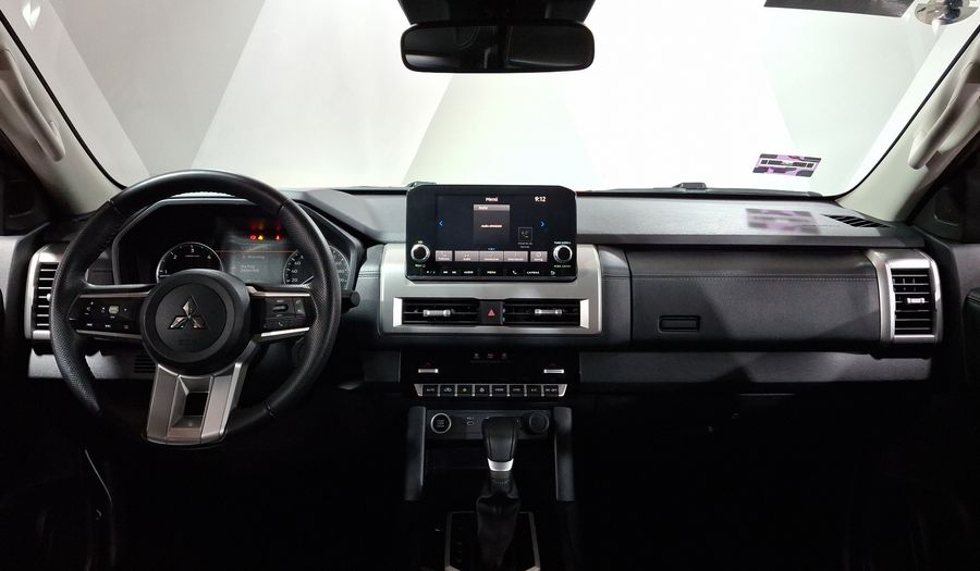 Mitsubishi L200 2.4 GLS LIMITED DIESEL AUTO 4WD Pickup 2025