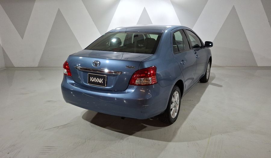 Toyota Yaris 1.5 SEDAN PREMIUM AT Sedan 2016