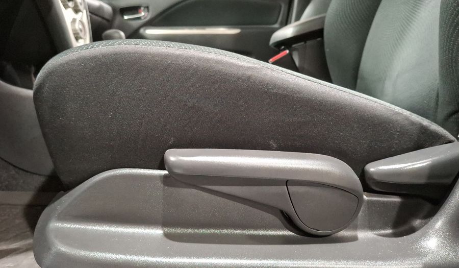 Toyota Yaris 1.5 SEDAN PREMIUM AT Sedan 2016