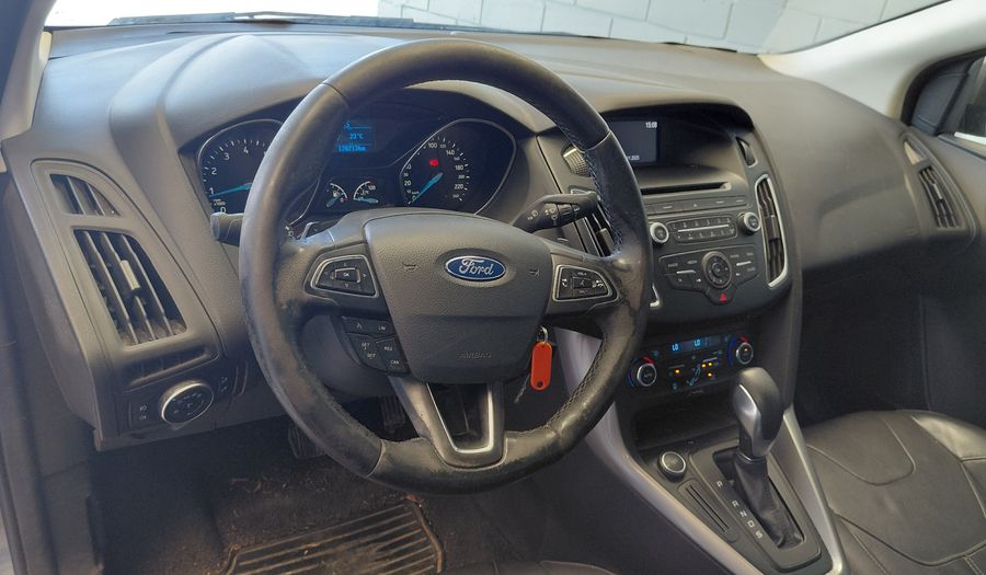 Ford Focus Iii 2.0 SE PLUS POWERSHIFT Sedan 2015