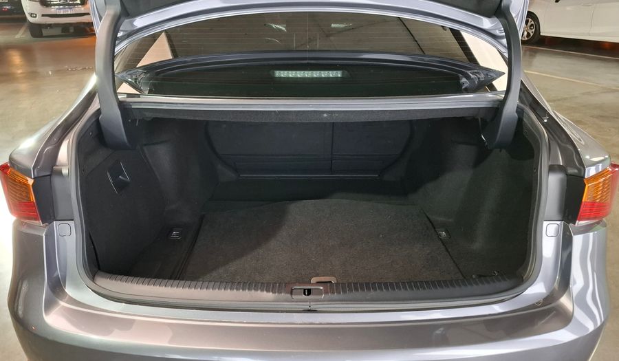 Lexus Is 2.5 300H LUXURY AUTO Sedan 2020