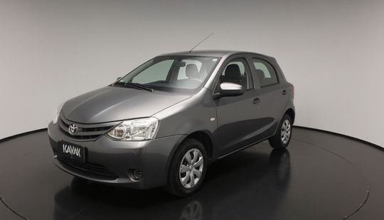 Toyota • Etios