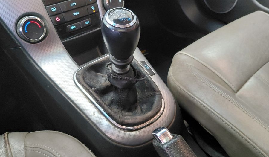 Chevrolet Cruze 1.8 LTZ Sedan 2012