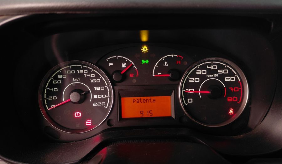 Fiat Punto 1.4 ATTRACTIVE 5P Hatchback 2012