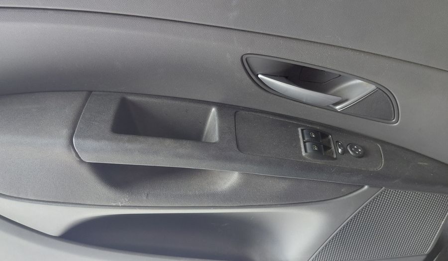 Fiat Punto 1.4 ATTRACTIVE 5P Hatchback 2012