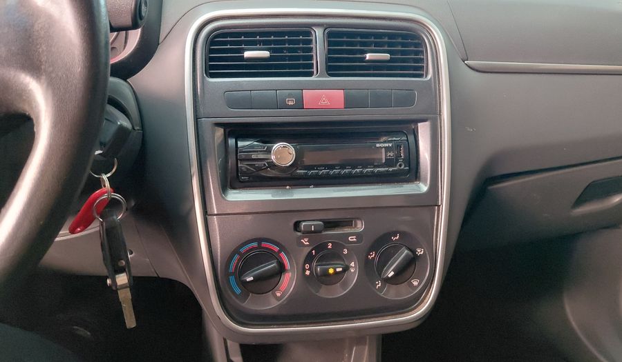 Fiat Punto 1.4 ATTRACTIVE 5P Hatchback 2012