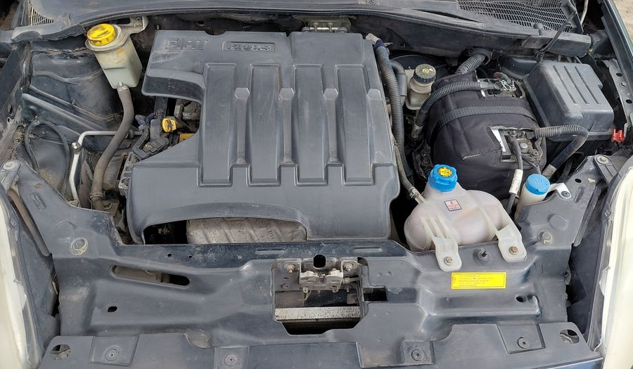 Fiat Punto 1.4 ATTRACTIVE 5P Hatchback 2012