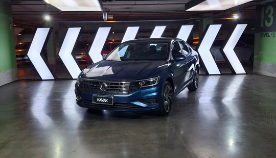 Volkswagen • Vento