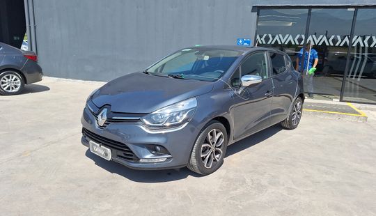 Renault • Clio