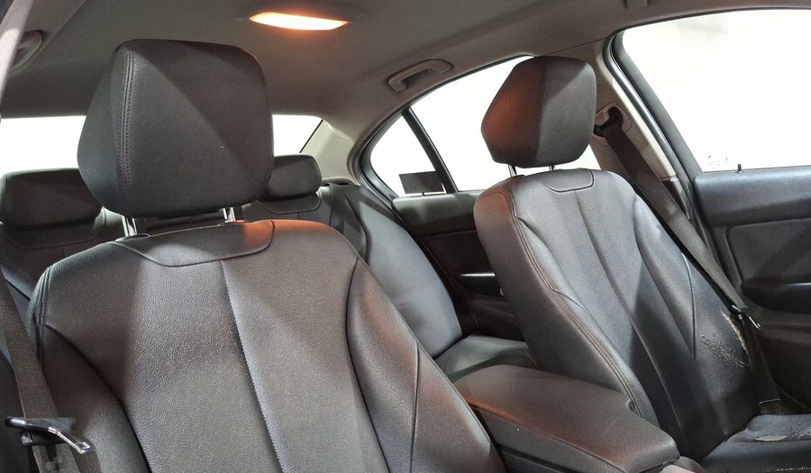 Bmw Serie 3 2.0 320IA Sedan 2016