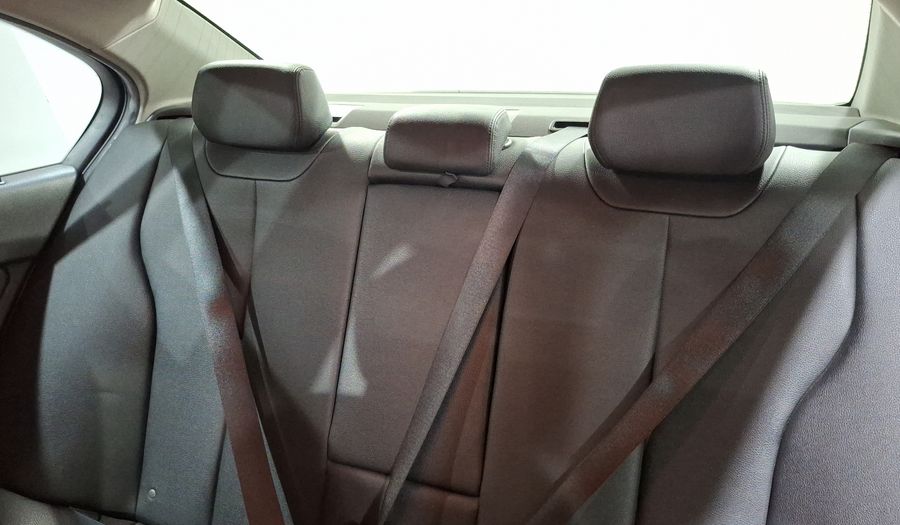 Bmw Serie 3 2.0 320IA Sedan 2016