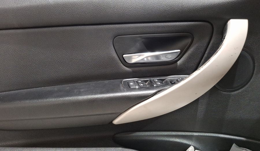 Bmw Serie 3 2.0 320IA Sedan 2016