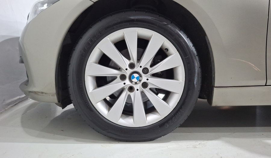 Bmw Serie 3 2.0 320IA Sedan 2016