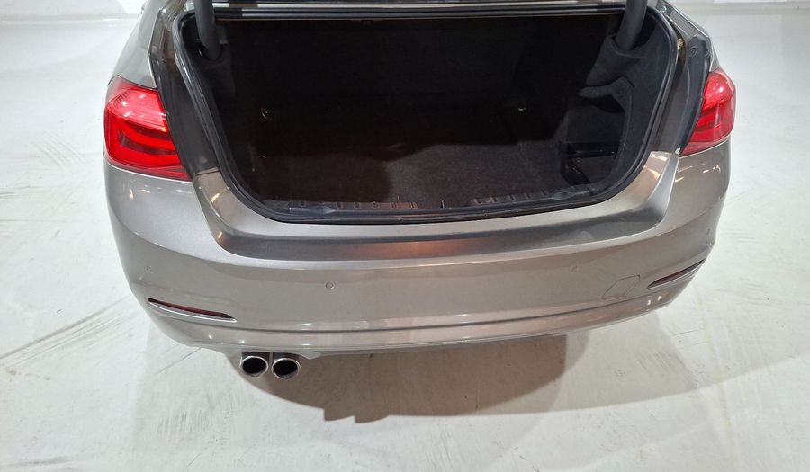 Bmw Serie 3 2.0 320IA Sedan 2016