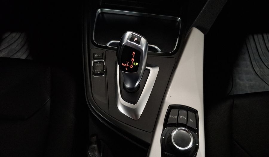 Bmw Serie 3 2.0 320IA Sedan 2016