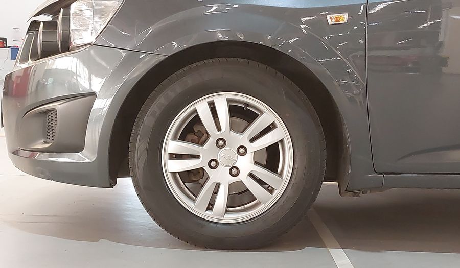 Chevrolet Sonic LT Hatchback 2013