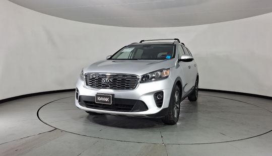 2019 • 62,887 km • Automático