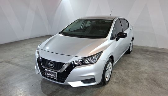 2022 • 50,648 km • Automático